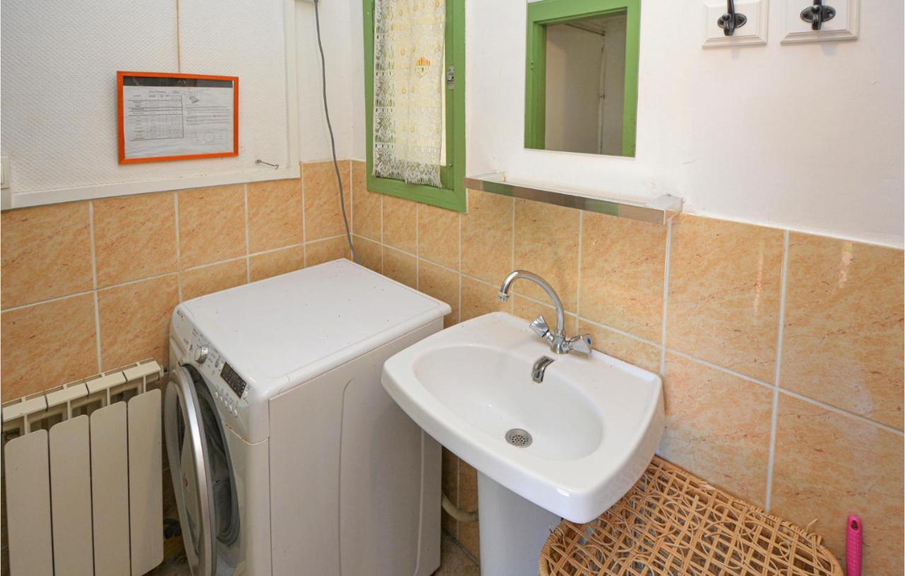 Cozy Home In Sete With Outdoor Swimming Pool Esterno foto